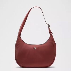 Lululemon NwT City Essentials Shoulder Bag 4L rock wood color